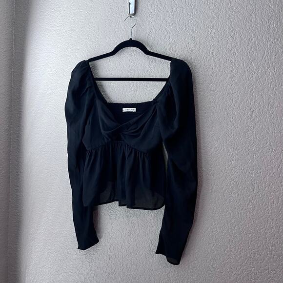 Abercrombie & Fitch A&F Black Sheer Cut Out Cropped Blouse Long Sleeve XS - Picture 2 of 6